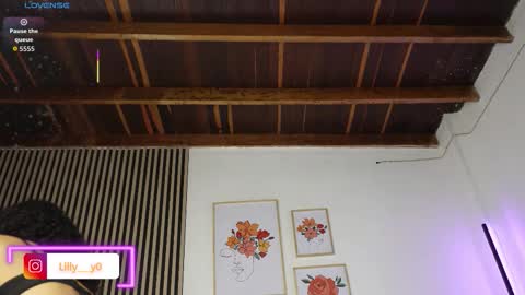 Snapshot of lilly_dollss chatting on October 22, 12:54 pm Sofia online show from October 22, 12:54 pm