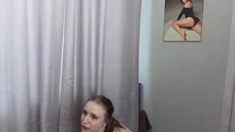 LillyFan X online show from March 21, 5:12 am