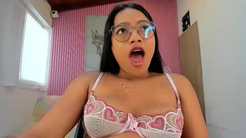 lillyy16 online show from February 28, 12:15 pm