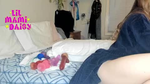 Daisy Bby online show from January 10, 5:34 am