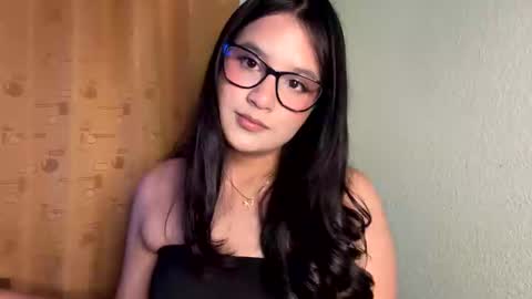 Snapshot of lilprincessxoxo_ chatting on January 28, 2:32 am lilprincessxoxo_ online show from January 28, 2:32 am