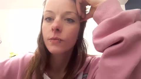 lilsirens11ut online show from December 14, 9:20 pm