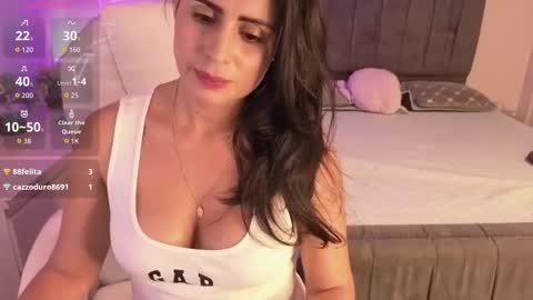 Snapshot of lilu_ds chatting on October 15, 9:17 pm lilu_ds online show from October 15, 9:17 pm