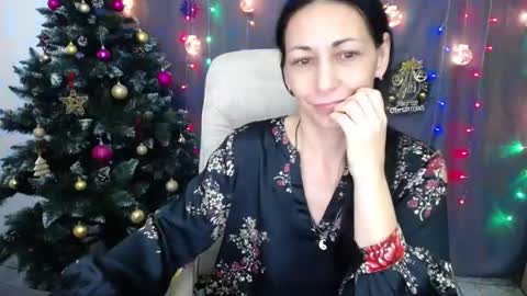 lilugrants online show from December 31, 5:33 am