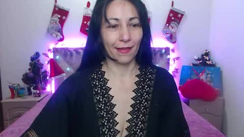 lilugrants online show from December 22, 8:45 pm