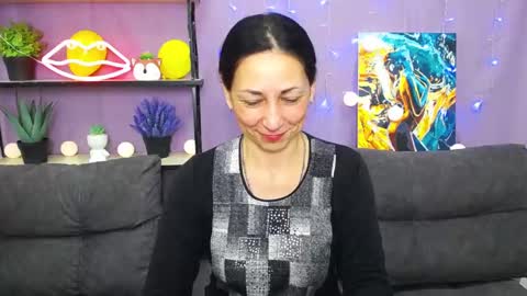 lilugrants online show from January 23, 7:29 pm