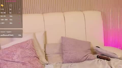 lily_brown__ online show from May 23, 10:19 pm