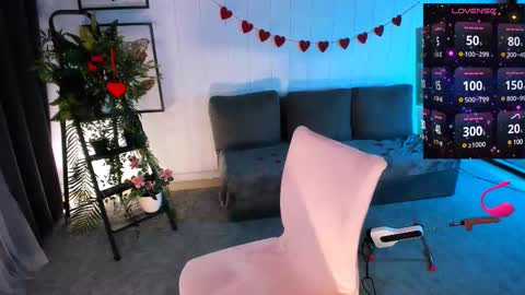 Snapshot of lily_dallass chatting on February 13, 11:15 pm lily_dallass online show from February 13, 11:15 pm