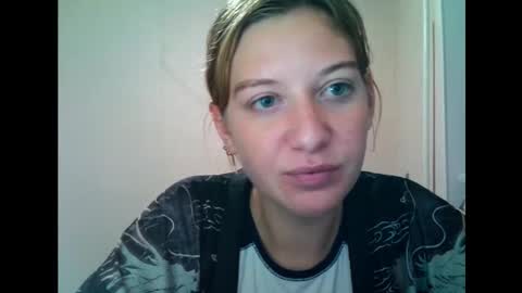 Snapshot of lily_ember chatting on September 20, 8:07 pm lily_ember online show from September 20, 8:07 pm