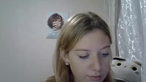 Snapshot of lily_ember chatting on October 5, 7:30 pm lily_ember online show from October 5, 7:30 pm