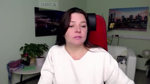 Lily online show from November 5, 4:50 am