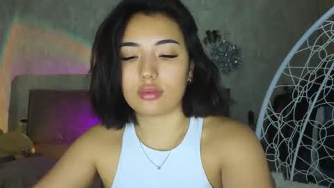 Snapshot of lily_foster_ chatting on October 30, 6:38 am Lily online show from October 30, 6:38 am