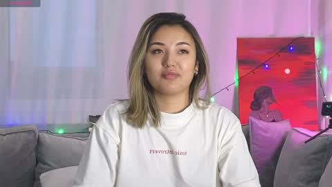 Lily online show from January 4, 5:27 am