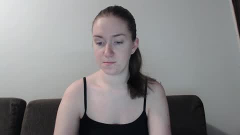 lily_love_x online show from December 19, 2:01 am