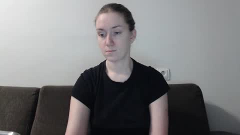 lily_love_x online show from February 6, 3:48 am
