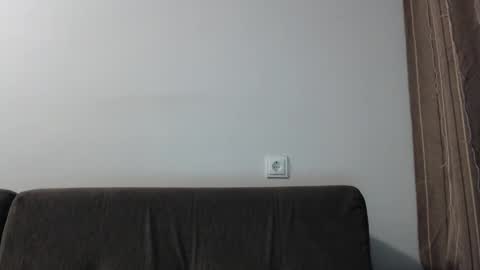 lily_love_x online show from December 26, 3:49 am