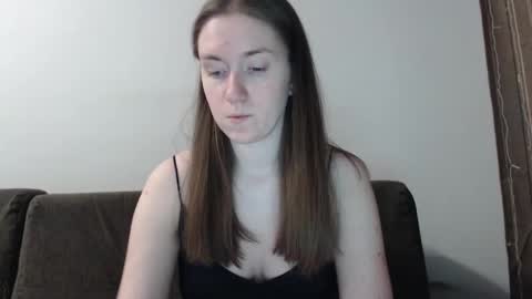 lily_love_x online show from January 14, 1:47 am