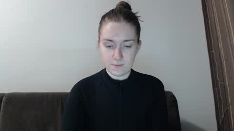 lily_love_x online show from January 11, 1:37 am