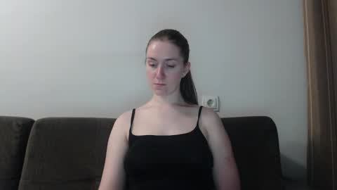 lily_love_x online show from December 3, 12:11 am