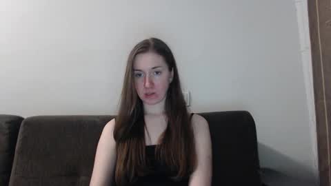lily_love_x online show from September 8, 11:04 pm