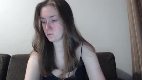 lily_love_x online show from December 17, 12:12 am