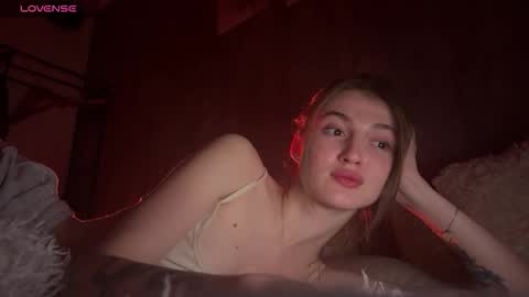 Sophie online show from September 13, 6:49 pm