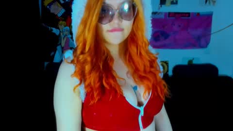 Snapshot of lily_stone04 chatting on December 22, 8:05 am lily_stone04 online show from December 22, 8:05 am