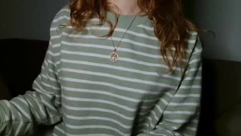 small lily online show from April 15, 7:58 pm