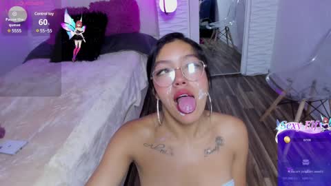 Snapshot of lily_waist chatting on January 14, 1:06 pm lily_waist online show from January 14, 1:06 pm
