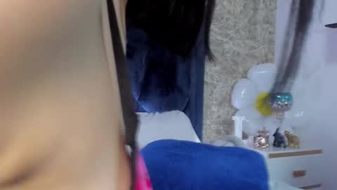 LilyWoodz online show from November 7, 8:47 pm