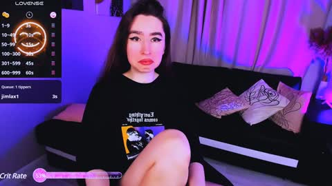 LILY online show from December 14, 10:45 am