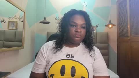 Snapshot of lilybaudyn_ chatting on January 21, 9:13 am Lily online show from January 21, 9:13 am