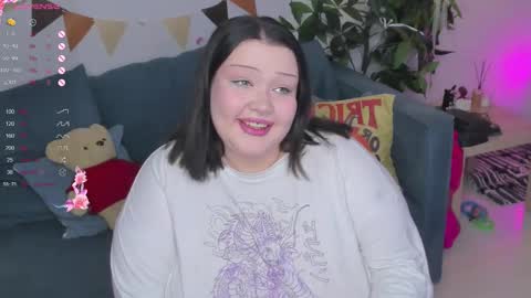 Lily online show from September 25, 5:01 pm