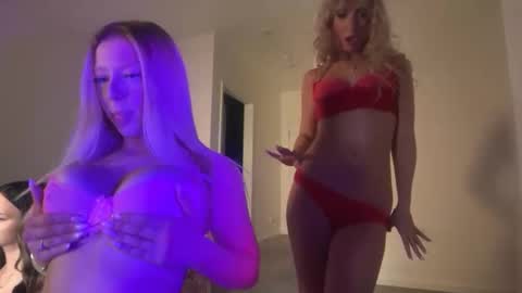 lilybrown07 online show from February 24, 5:06 am