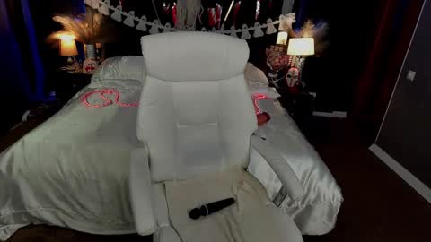 Snapshot of lilyfoxyy chatting on October 29, 3:47 pm Lily online show from October 29, 3:47 pm