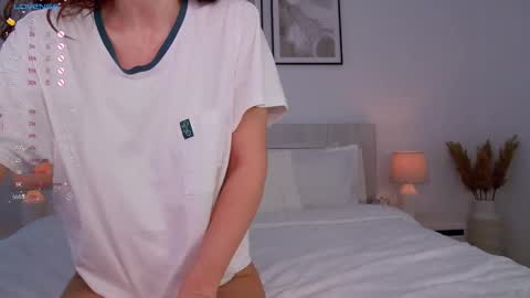 Lily online show from February 16, 8:32 am