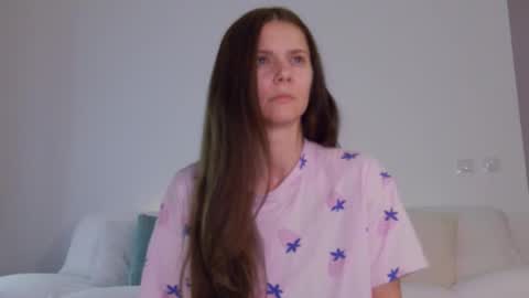 Lily online show from November 4, 4:06 am