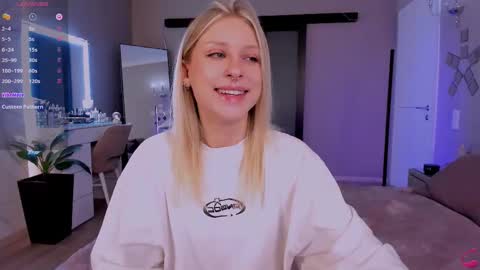 Lily online show from February 10, 2:59 pm