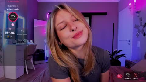 Lily online show from December 5, 5:28 pm