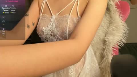 Lily online show from June 8, 6:41 pm