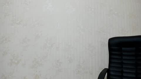Snapshot of limebabykristi123 chatting on December 12, 9:40 am online show from December 12, 9:40 am