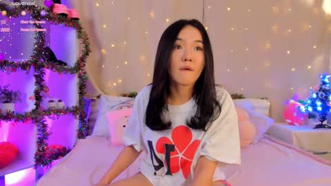 Lin Use menu to play with me  online show from December 15, 4:15 pm