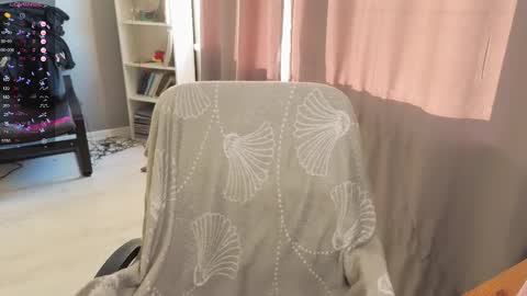 Scarlet online show from February 20, 4:55 am