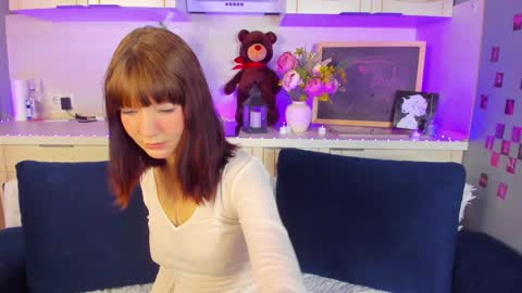 Lina blueeyed    GMT3 1100-1700 Mon Wed Thu Sat Sun online show from December 4, 8:12 am