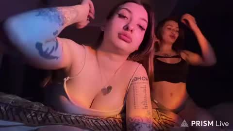 Lina and Eva online show from July 16, 9:52 pm