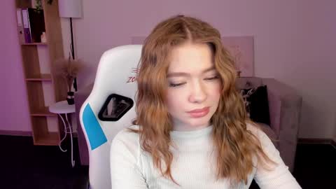 Snapshot of lina_kiss_me chatting on March 11, 3:36 am Lina online show from March 11, 3:36 am