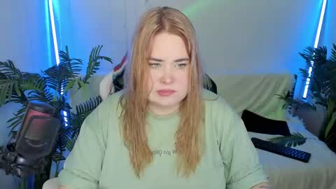 lina_linx online show from February 1, 8:47 pm