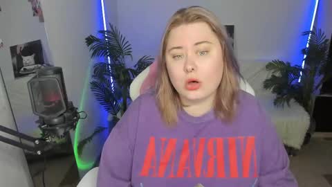 lina_linx online show from March 5, 6:34 pm