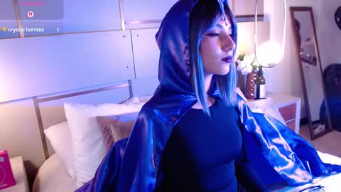 Snapshot of lina_montclair chatting on October 31, 8:13 pm Lina online show from October 31, 8:13 pm