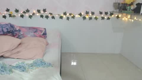 Snapshot of lina_sanchezih chatting on October 2, 1:49 pm LINA SANCHEZ online show from October 2, 1:49 pm